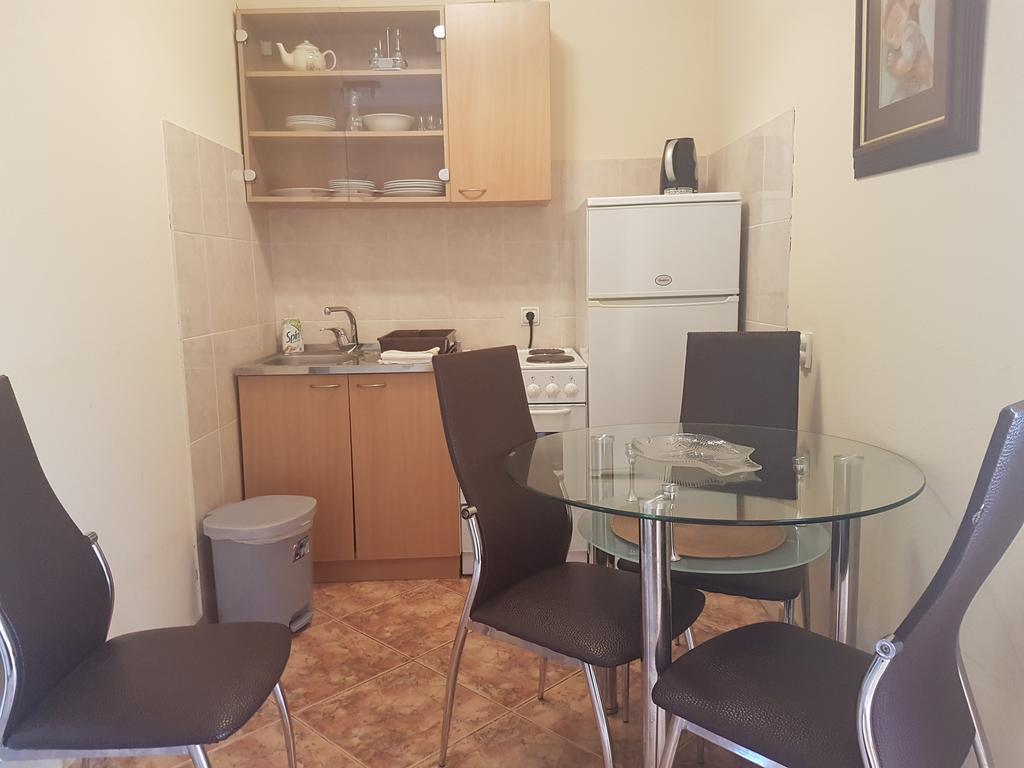 Apartments Grispolis Tivat Exterior photo